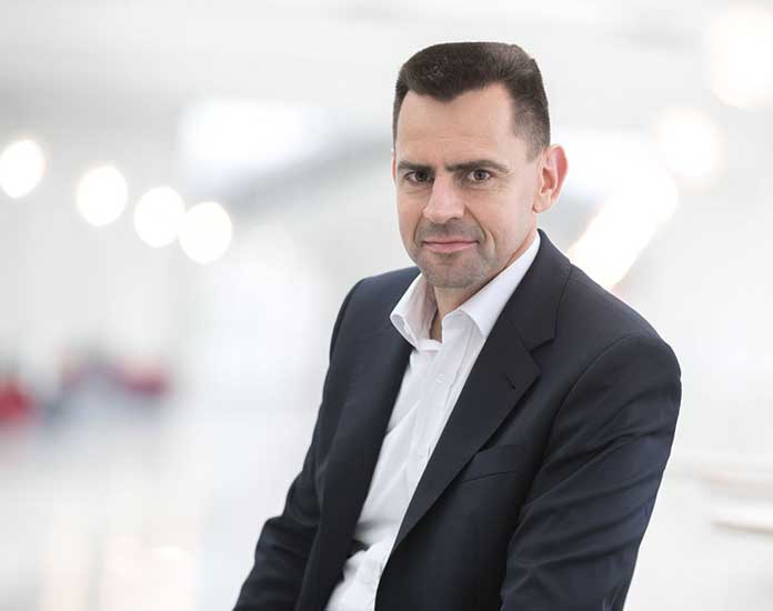 MartinSanderfordaudigerman Automobile Magazine 1 Numaralı