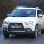 2011_mitsubishi_asx_test_surusu_01