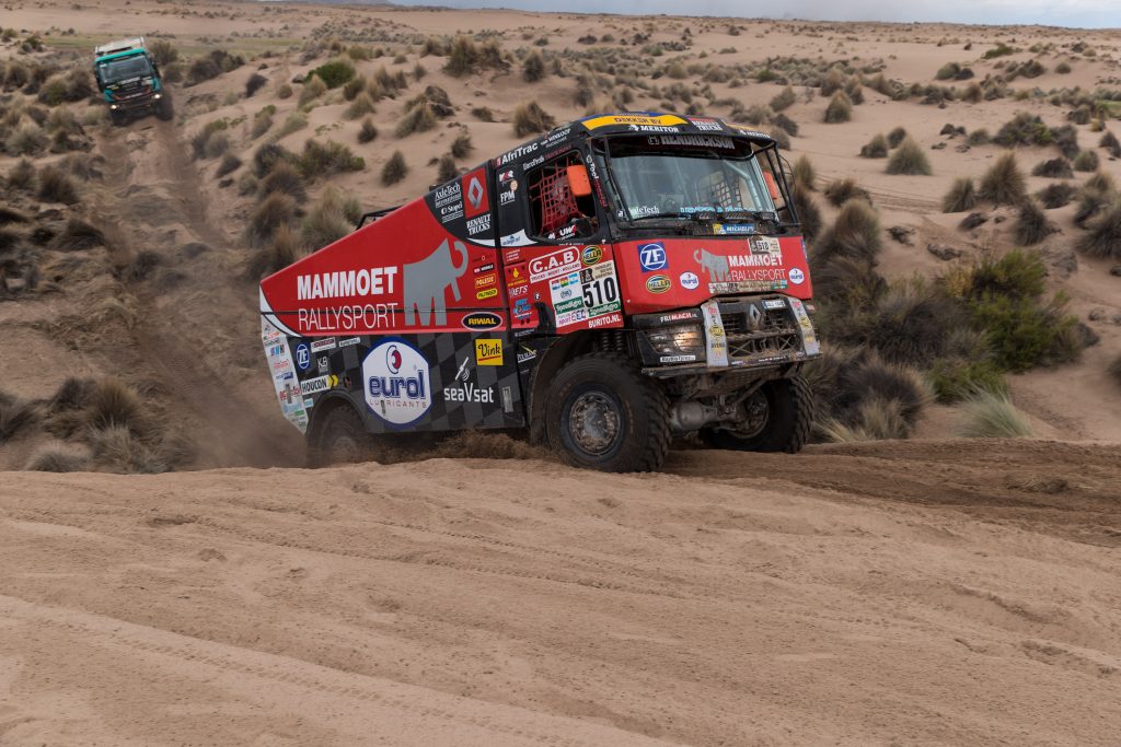 1484205559_Renault_Trucks_Dakar_Rallisi_Go__rsel_3