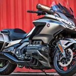 2018_Gold_Wing_Bagger_2