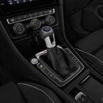 2019_volkswagen_golf_r_gearshift