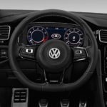 2019_volkswagen_golf_r_steeringwheel