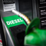 İndirimin-ardından-İstanbul’da-6.14-TL-olan-benzinin-litre-fiyatı-5.86-TL’ye,-5.95-TL-olan-motorinin-litre-fiyatı-da-5.66-TL’ye-düşecek