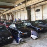 1990’lı yıllardan kalma kullanılmayan BMW’lerle dolu depo-6