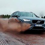 test-volvo-xc-90-offroad