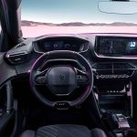 Yeni-PEUGEOT-E-2008-Kokpit