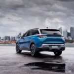 5008 GT PREMIUM HYBRID SUV 4