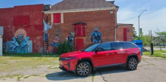 I drove the Jeep Wagoneer S and it might be the most fun EV this year