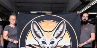 Continental unterstützt Aachener Wüstenfüchse auf humanitärer Rallye durch Europa und Afrika