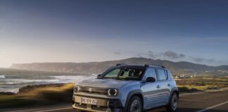 Renault, open weekend per R4 E-Tech Electric il 20-21 settembre