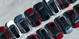 Tesla Model Y, negli Usa segnalato difetto apertura porte