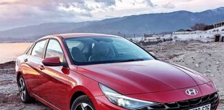 Test Driving: New Hyundai Elantra Smart - Automobile Magazine
