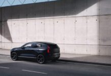 Volvo lancia la nuova Ex30 in versione Black Edition