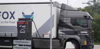 eon-ladesaeule-man-elektro-lkw