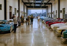 Finish Line Auto Club debuts Costa Mesa location with historic 300SL gathering