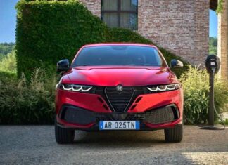 Alfa Romeo Tonale 2026: İtalyan SUV tarzını koruyor