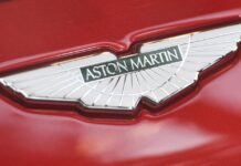 Aston Martin taglia investimenti dopo impennata perdite per dazi