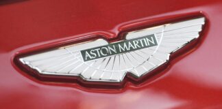 Aston Martin taglia investimenti dopo impennata perdite per dazi