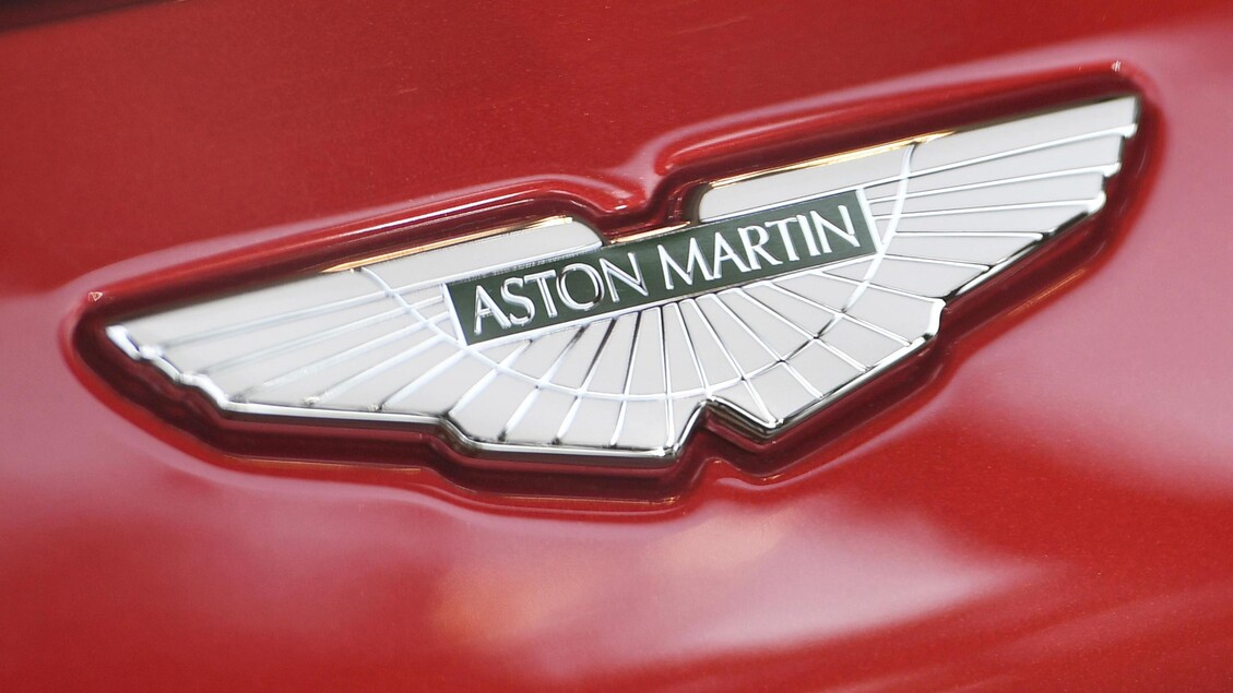 Aston Martin taglia investimenti dopo impennata perdite per dazi