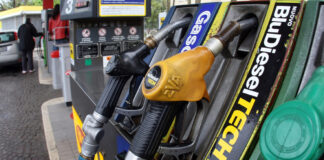 Aumento carburanti, gasolio servito autostrada a 2,011