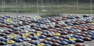 Auto Ue, 'mancano chip, stop della produzione imminente'