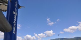 Autostrade testa divieto di sorpasso Tir in tratto toscano A1