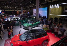 Bmw e Mini per il Giappone puntano su prestazioni e allegria Bmw e Mini per il Giappone puntano su prestazioni e allegria