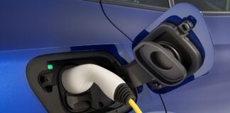 VW-ID4-Ladeanschluss