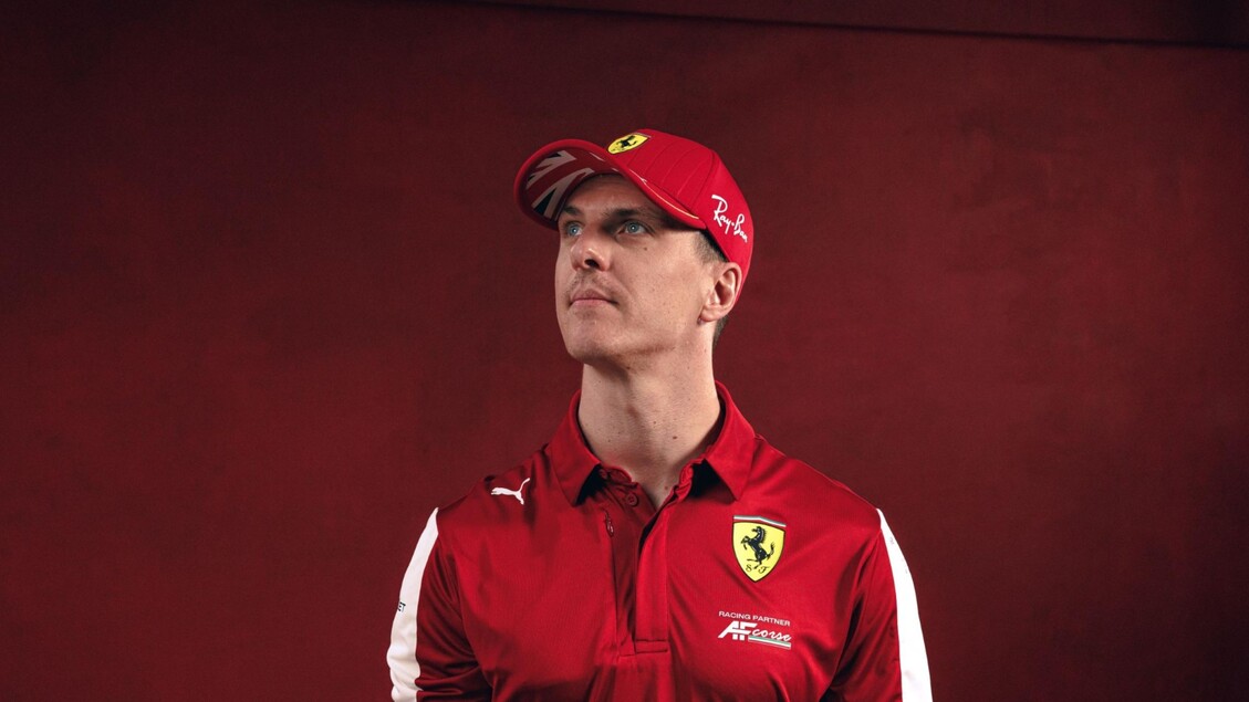 Ferrari rinnova il contratto a James Calado