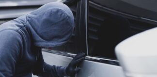 Furti d'auto, è boom per quelli parziali: Lombardia maglia nera