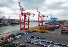 Il Canada taglia l'import di auto esenti da dazi Stellantis e GM