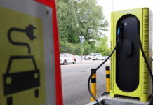 Le auto elettriche inquinano meno, ma dopo 2 anni di utilizzo