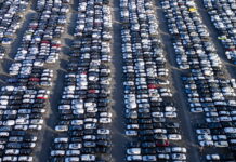 Leader Ue, avanti riesame norme su stop a benzina e diesel