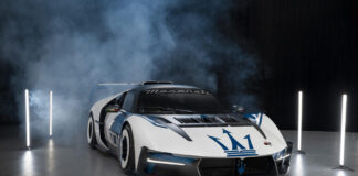 Maserati MCXtrema, a Modena la consegna di uno dei 62 esemplari