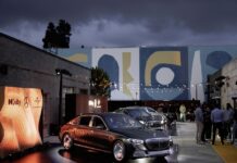 Mercedes trasforma una Maybach in studio audio