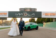 Sposi a Imola e uniti dai motori, festa di nozze in Autodromo Sposi a Imola e uniti dai motori, festa di nozze in Autodromo