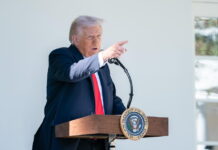 Trump, 'Gm e Ford mi hanno ringraziato per i dazi sui camion'
