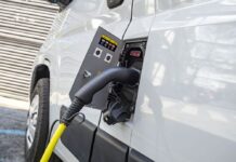 VDA-Präsidentin Hildegard Müller: Masterplan Ladeinfrastruktur 2030 „grundsätzlich positiv“ Fiat-E-Ducato-laedt