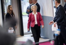 Von der Leyen, futuro auto deve essere 'made in Europe'