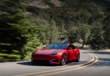 1000 HP gücündeki elektrikli arabalar nadir değil
