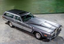 Andrà all'asta l'auto con motore d'aereo 'The Beast'