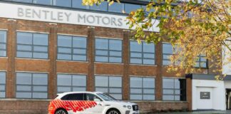 Bentley Remembrance Car 2025 in memoria dei caduti in guerra