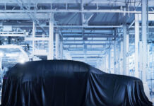 Bentley non abbandona l’elettrico ma punta sui motori ibridi Bentley non abbandona l'elettrico ma punta sui motori ibridi