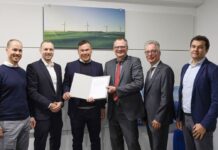 Vertragsunterzeichnung_Ladeinfrastruktur