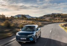 Byd con ATTO 2 DM-i porta il Super Hybrid tra i Suv compatti