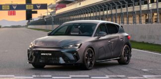 CUPRA León VZ TCR, León'un şimdiye kadar ürettiği en güçlü önden çekişli modeldir
