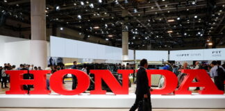 Honda rivede al ribasso le stime sull'utile annuale