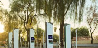 Illinois launches $20 million funding round for public EV charging