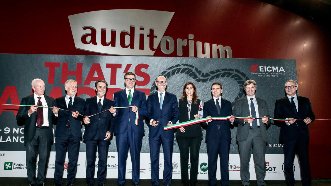 Inaugurata Eicma, a taglio del nastro anche Giorgetti