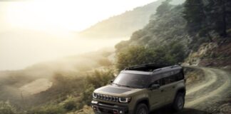 Jeep Recon è Suv 100% elettrico e certificato Trail Rated
